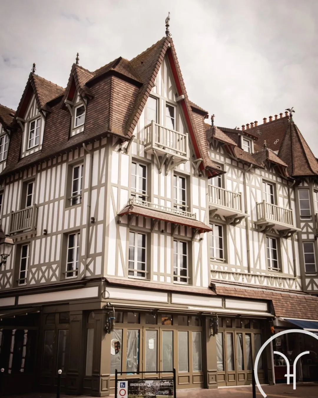 slide4-restaurant-henriette-cabourg